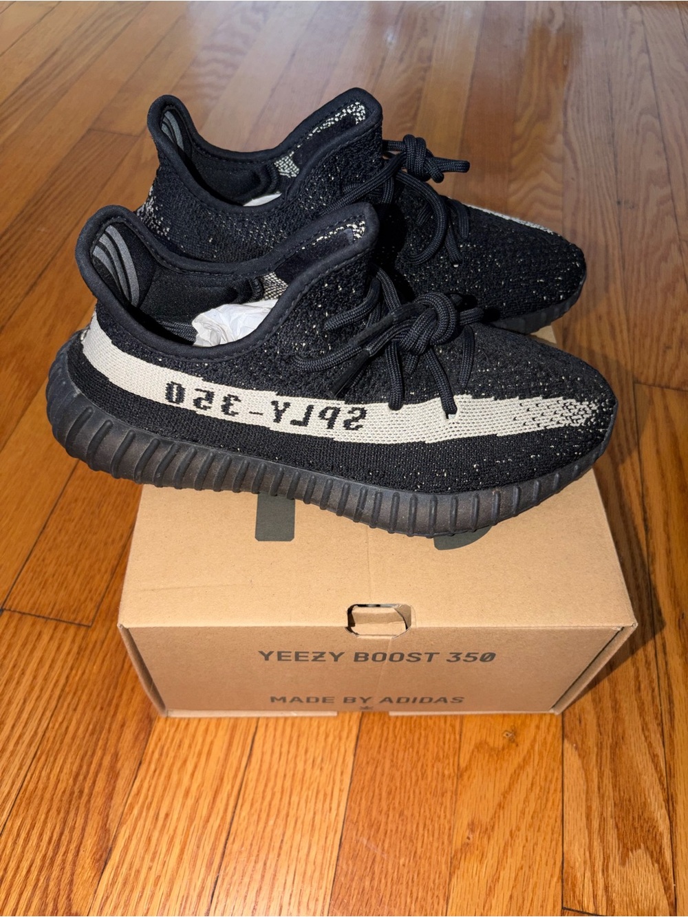 adidas Yeezy Boost 350 V2 Core Black White Size 6
